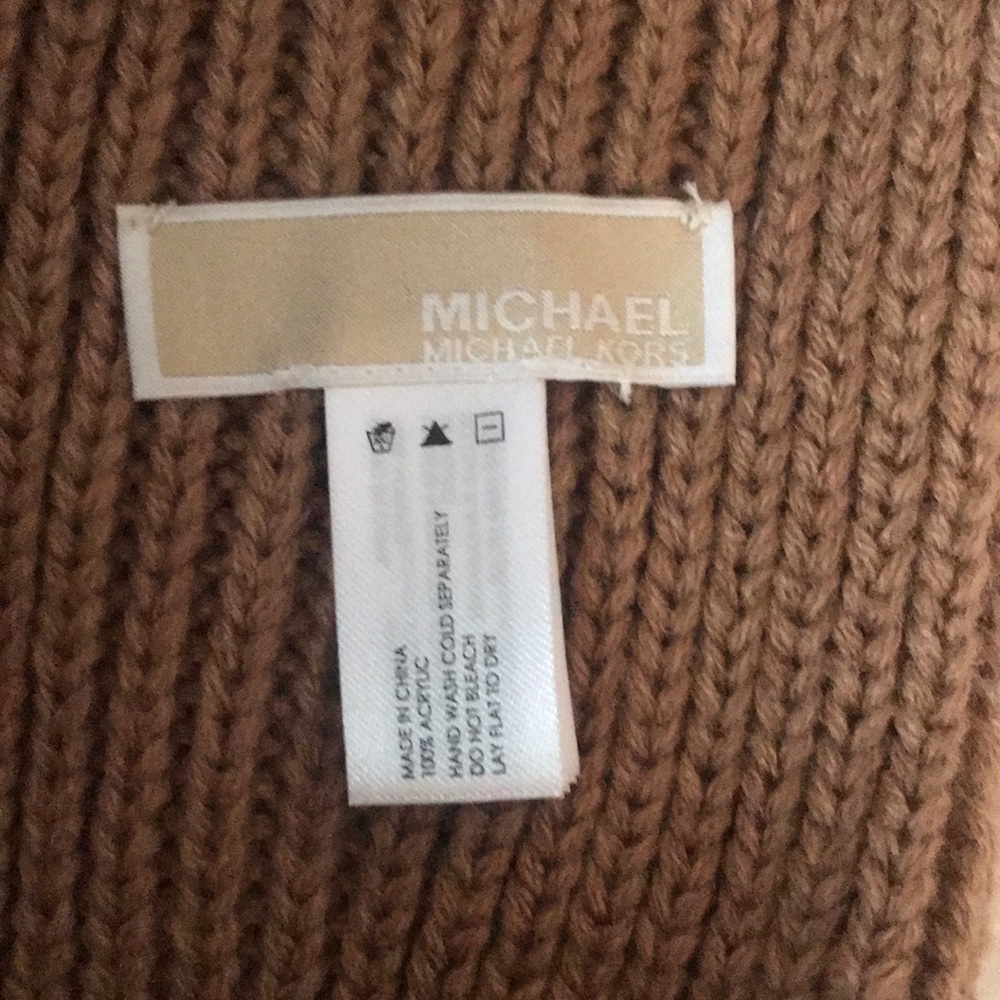 Michael Kors Knit Headband/Ear Warmer - Picture 3 of 3